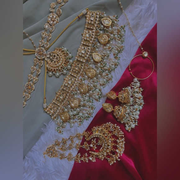 Indian/Pakistani Bridal Necklace Set - Picture 6 of 9